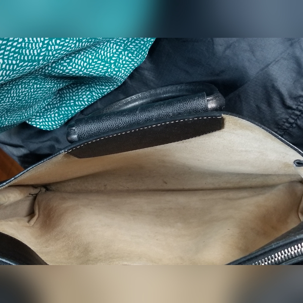 THE ROW Leather Classic Handle Tote - Picture 11 of 13